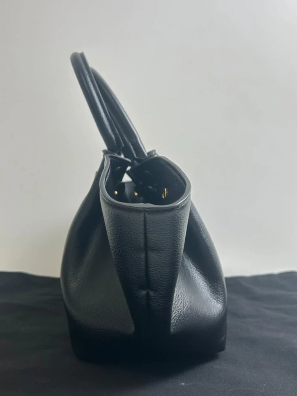 DeMellier New York Grained Leather Tote Bag - Picture 3 of 9